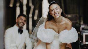 Zeynep Bastık ve Tolga Akış Samsun’da birlikte pide yerken görüntülendi