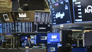 New York borsası karışık açıldı: Dow Jones yükseldi Nasdaq geriledi